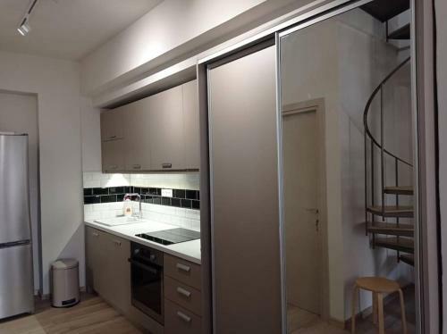 Square Apartment