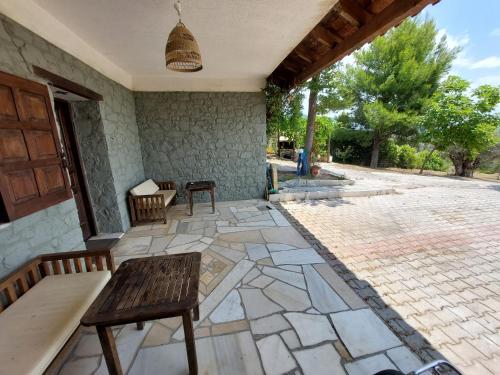 Villa Stone House 2