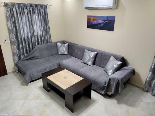 Silver Pearl Apartment #1