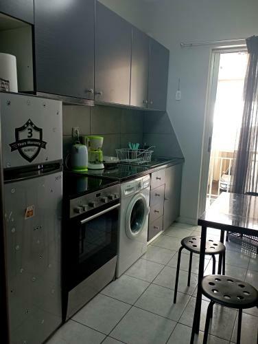 Cozy Apartment Close To The Port.
