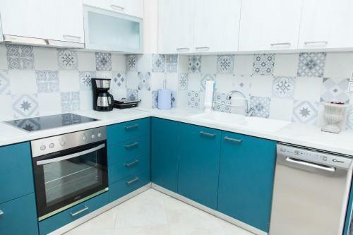 Great Apartment In Piraeus