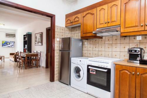 Fabulous Apartment In Pireaus!