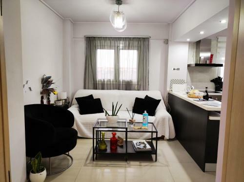 Maisonette 136m2 In Marina Zeas Piraeus/ Apartment