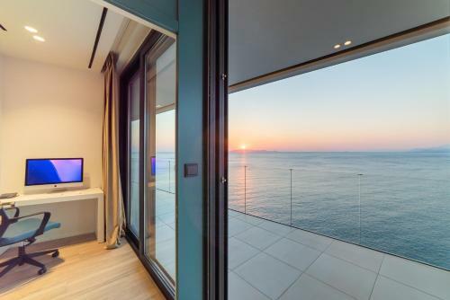 Fabulous Villa With Bunker And Private Beach