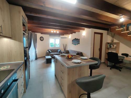 Apartamento Nikitas Maisonette