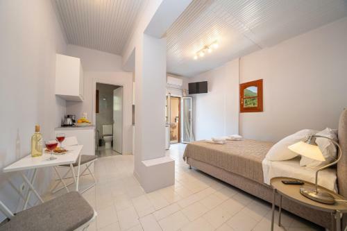 Hotel Mary's Studios & Apartment