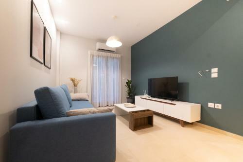 Ionis Apartments