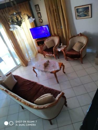 Grecos Apartment