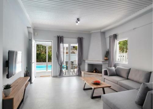 Villa Beyond The Bridge