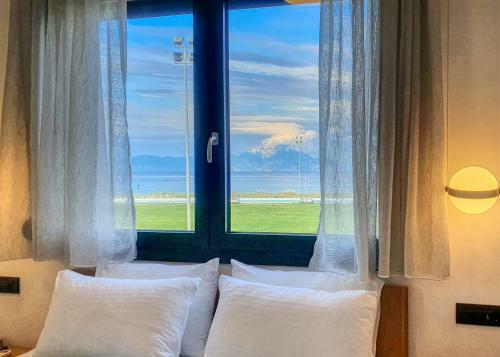 Hotel Vrahakia Beach