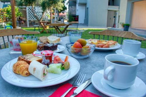 Hotel Vrahakia Beach