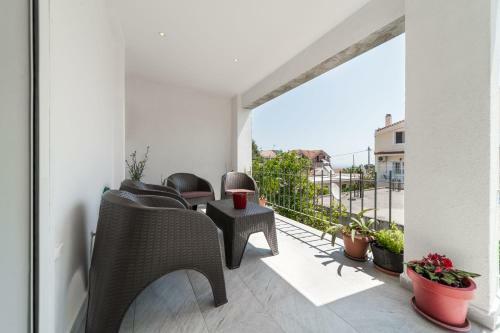Amazing New Apartment In Skala
