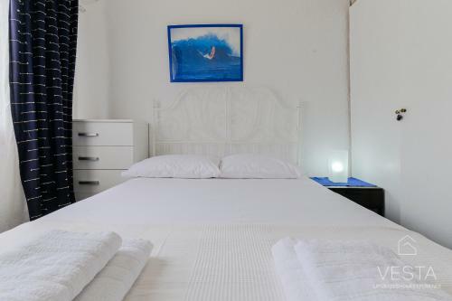 Pine Forest & Sea Retreat - 2 Bedroom Apartment