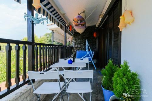 Pine Forest & Sea Retreat - 2 Bedroom Apartment