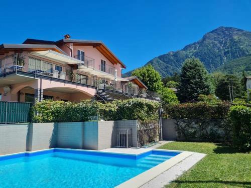 Apartamento Royal Apt Colico Lake Como
