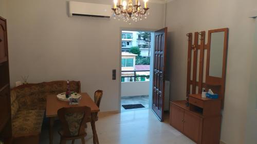 Apartamento Erasmia Apt