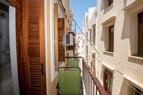 Mimosa Cozy Maisonette