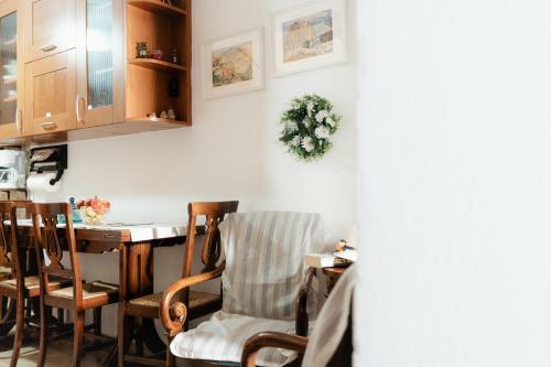 Mimosa Cozy Maisonette