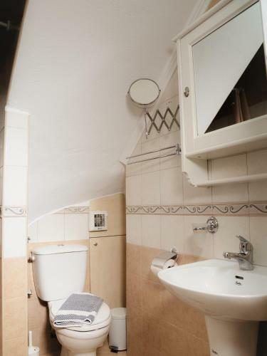 Mimosa Cozy Maisonette