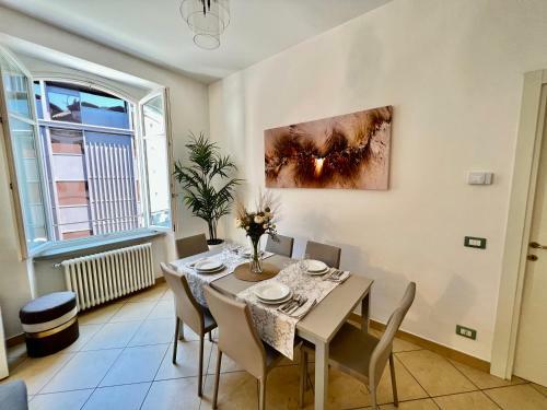 Divina Luxury Apartment With Jacuzzi Near The Lake