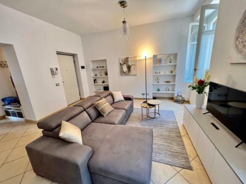 Divina Luxury Apartment With Jacuzzi Near The Lake