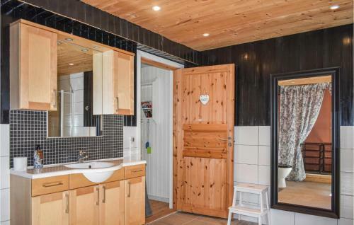 Stunning Home In Tving With 4 Bedrooms