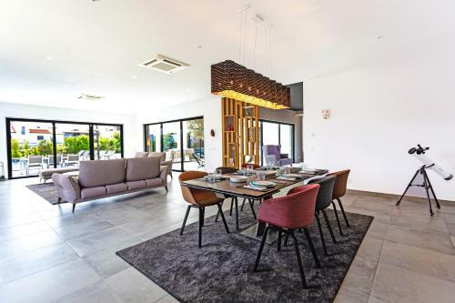Blue Hill Boutique Villa