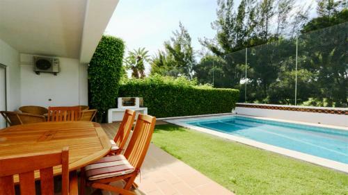 Villa Vila Renascer Cd235 10 Minutes From The Center, Quiet Area