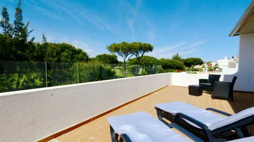 Villa Vila Renascer Cd235 10 Minutes From The Center, Quiet Area