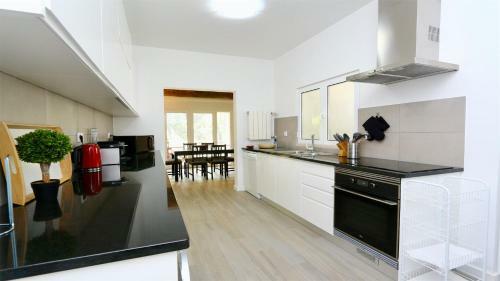 Villa Vila Renascer Cd235 10 Minutes From The Center, Quiet Area