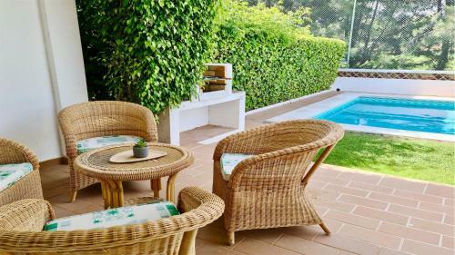 Villa Vila Renascer Cd235 10 Minutes From The Center, Quiet Area