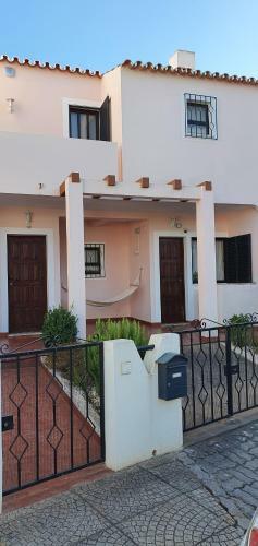 Villa Charmosa T2 Junto � Praia E � Marina De Vilamoura E Piscina