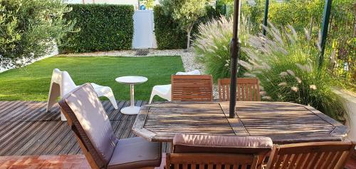 Villa Charmosa T2 Junto � Praia E � Marina De Vilamoura E Piscina