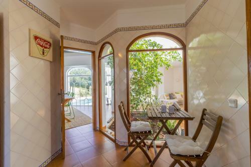 Villa With Pool And Golf View
