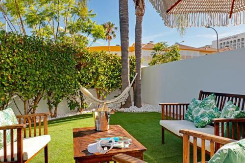 Jungle Beach House