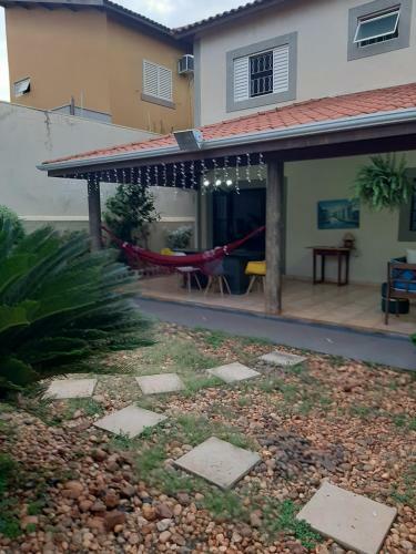 Hostal Casa De Hospede Com Piscina E Cozinha