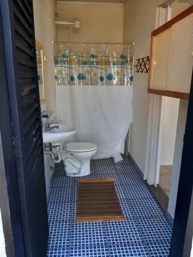 Hostal Casa De Hospede Com Piscina E Cozinha