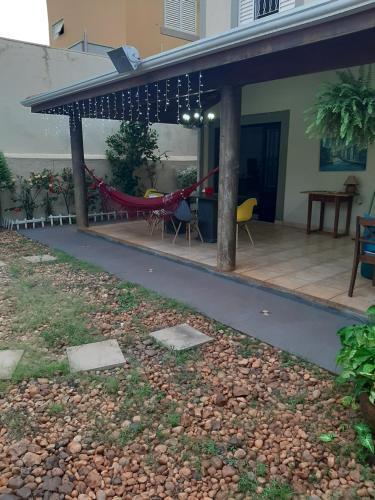 Hostal Casa De Hospede Com Piscina E Cozinha