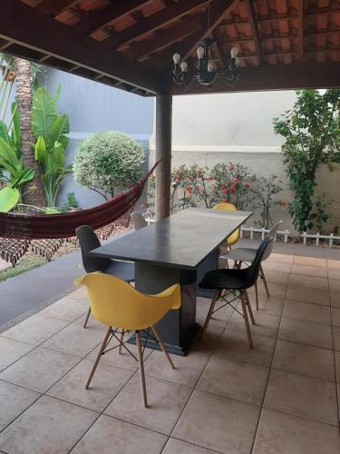 Hostal Casa De Hospede Com Piscina E Cozinha
