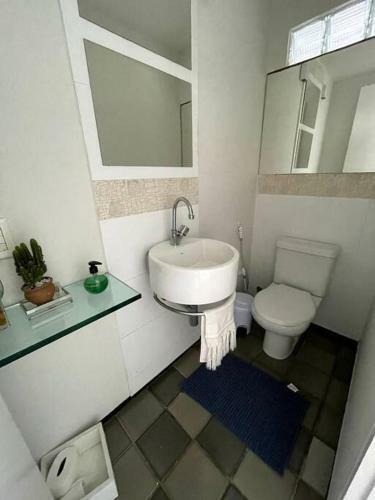 Apartamento Apto Espa�oso, Confort�vel E A 150 Metros Da Praia