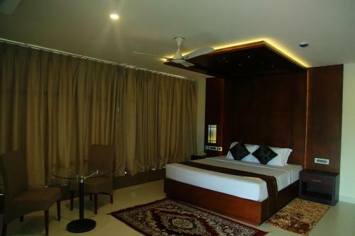 Posada Vavas Inn & Suites