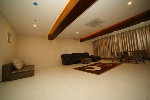 Posada Vavas Inn & Suites