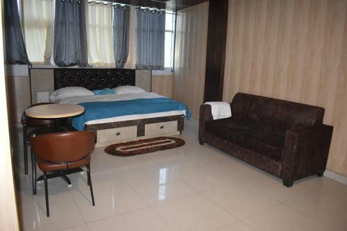 Jai Maa Bhagwati Hotel