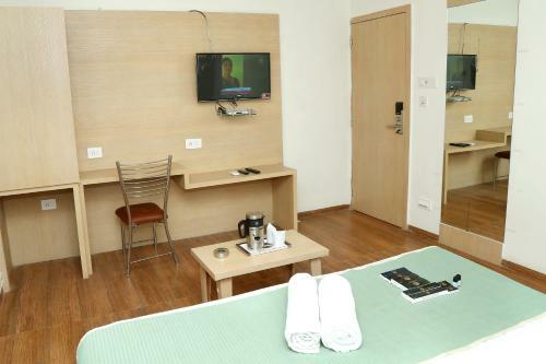 Hotel Tulsi Rooms N Banquite