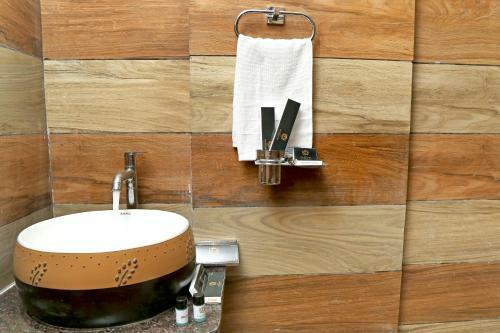 Hotel Tulsi Rooms N Banquite