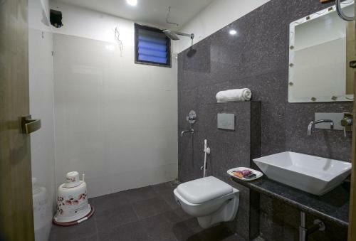 Hotel Pal Residency