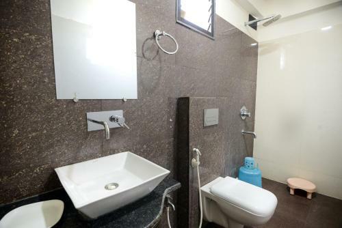 Hotel Pal Residency