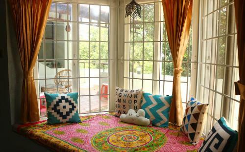Penthouse 2bhk With Bathtub And Terrace