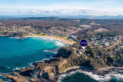 Panoramic Ocean Views // Malua Bay