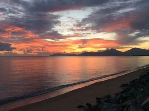 Bella Ohana - Oceanfront, Amazing Views, Relaxing